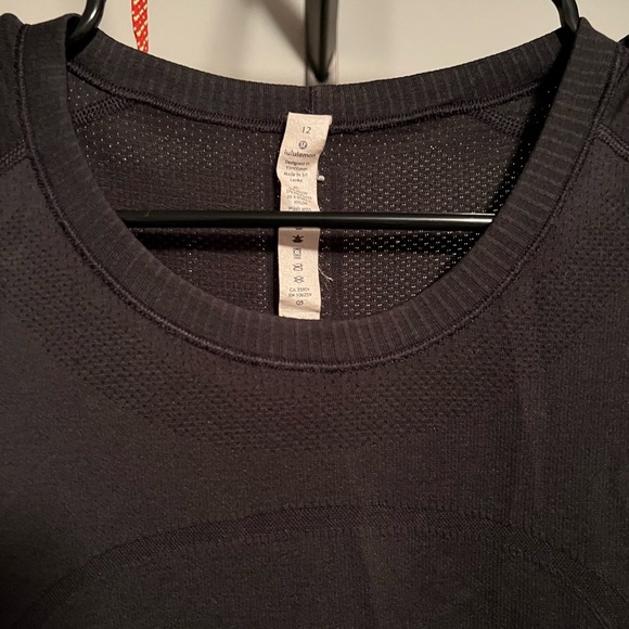 Lululemon Swiftly Tech Sz 12 - Picture 2 of 3